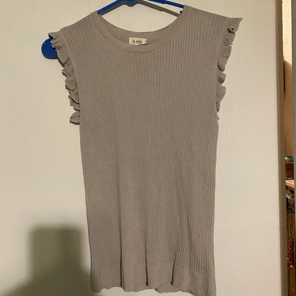 Tank top - Picture 1 of 2